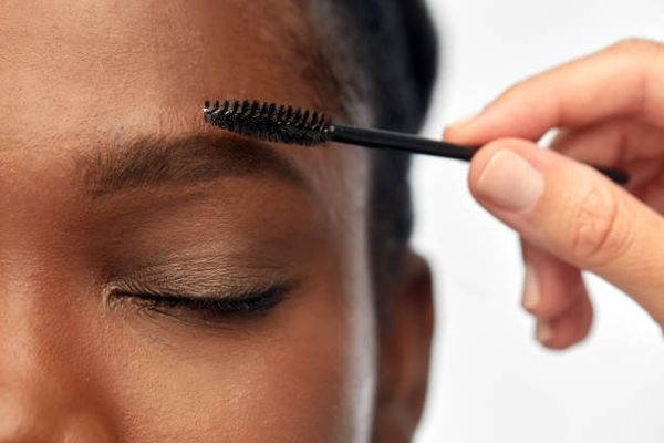 5 Best Eyelash Comb to Lift and Separate Your Lashes
